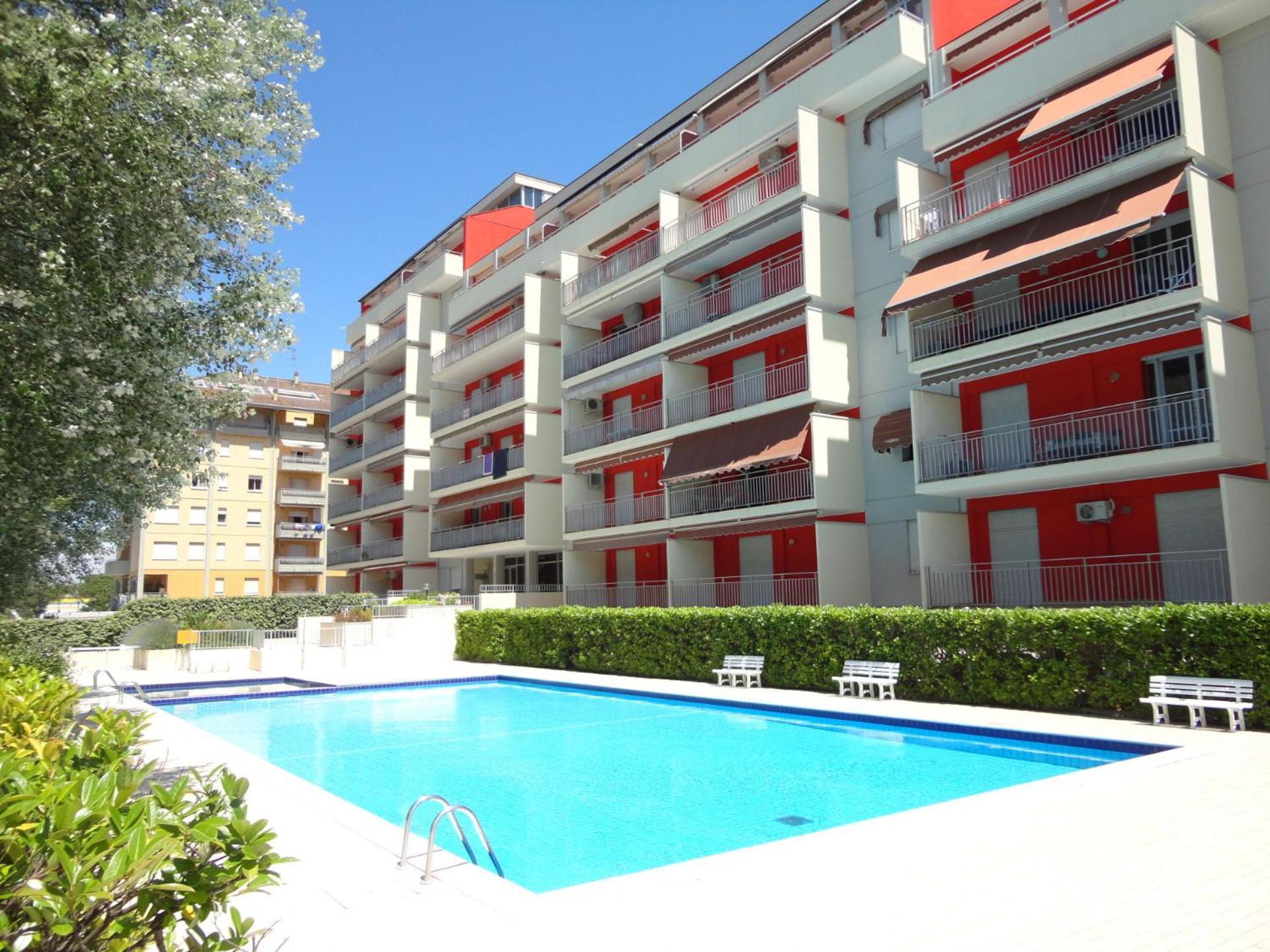 Weiss In Porto Santa Margherita -